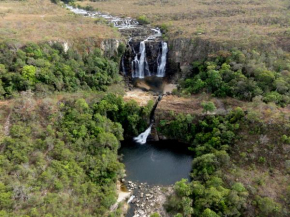 Salto Corumbá Hotel Camping Clube